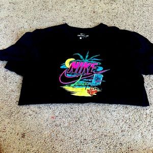 Black Nike graphic T-shirt in size small